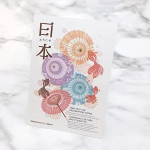 色彩繽紛的日式和紙扇子，以屏版印刷呈現精緻圖案。