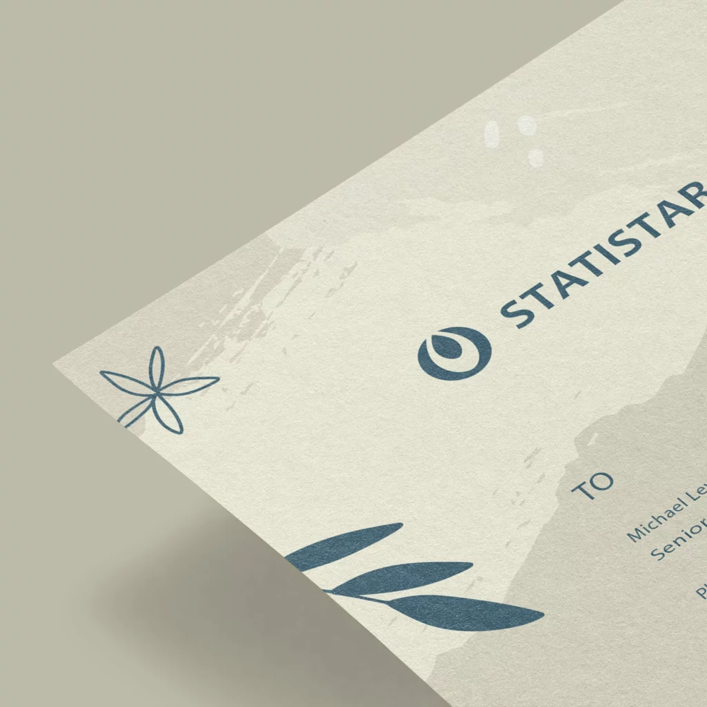 100g劃刊紙信紙紙面光滑細緻，光澤低調柔和、印刷細節鮮明，適合書籍、雜誌或任何刊物使用，閱讀時感受典雅又高尚的紙張質感。